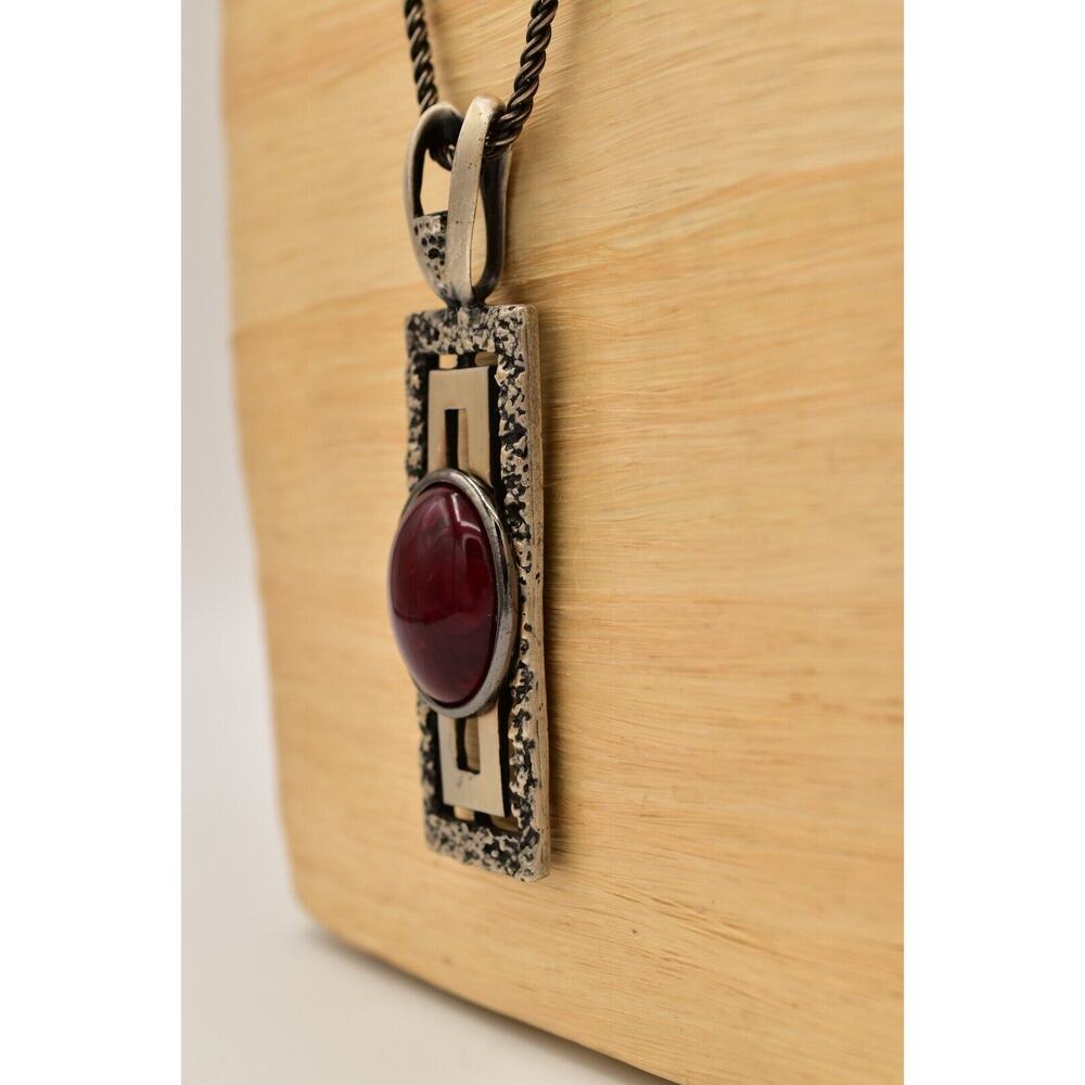Vintage Cabochon Pendant Necklace Maroon Stone Pewter Made Canada Signed BinBC - Picture 10 of 12